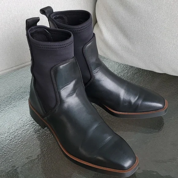 Square Toe Zara booties - Picture 1 of 2